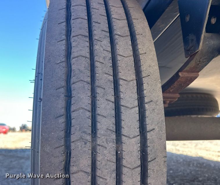 image for item EK0477 2010 Open Range 345RLS camper