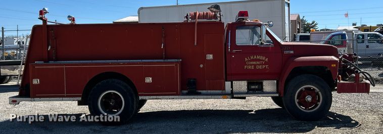image for item EK2712 1980 Ford F700 Custom Cab pumper fire truck