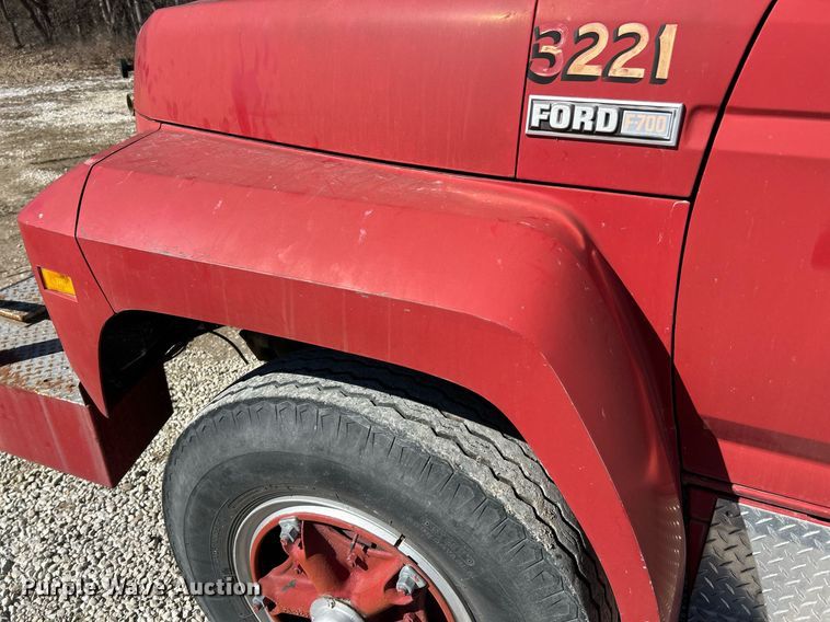 image for item EK2712 1980 Ford F700 Custom Cab pumper fire truck