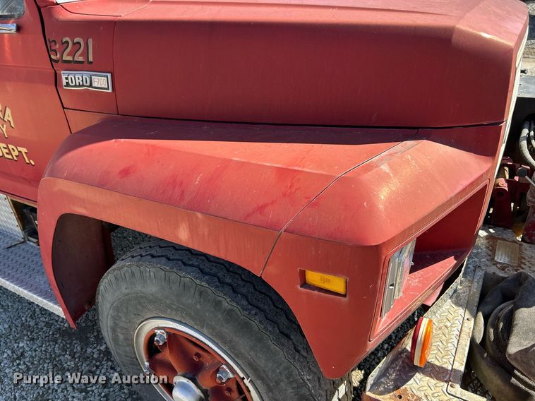 image for item EK2712 1980 Ford F700 Custom Cab pumper fire truck