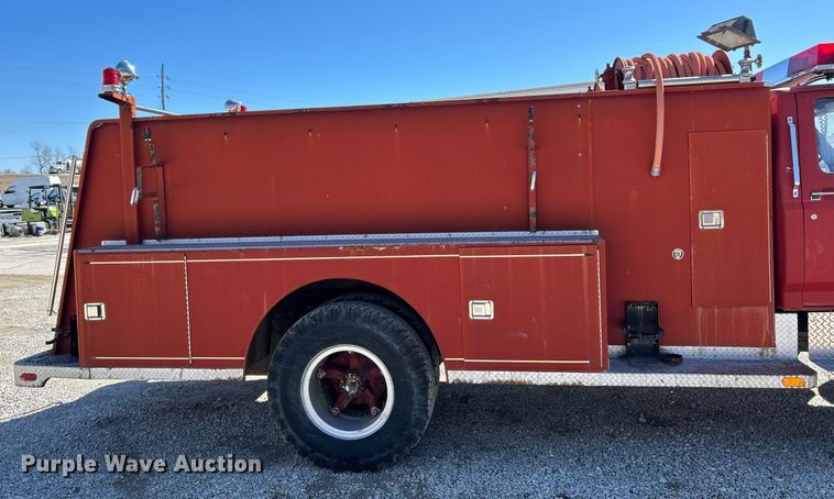 image for item EK2712 1980 Ford F700 Custom Cab pumper fire truck
