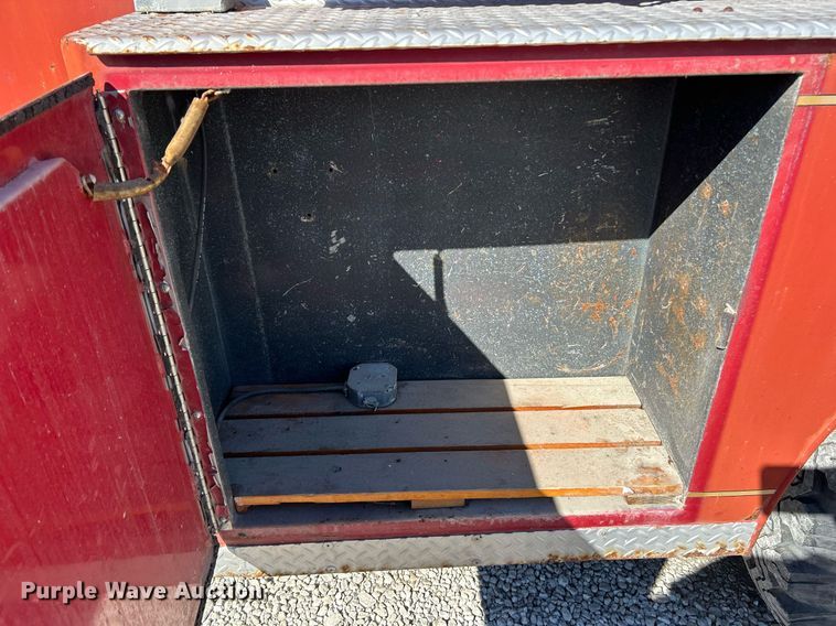 image for item EK2712 1980 Ford F700 Custom Cab pumper fire truck