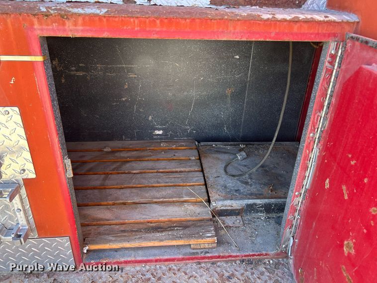 image for item EK2712 1980 Ford F700 Custom Cab pumper fire truck