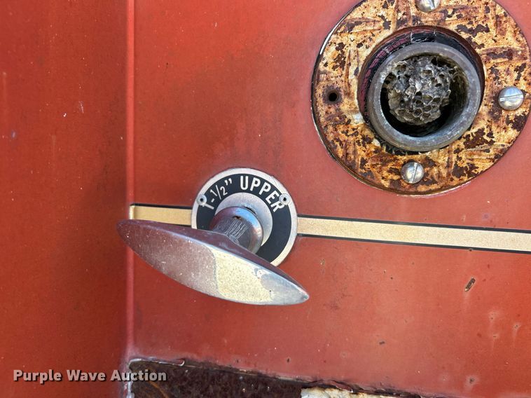 image for item EK2712 1980 Ford F700 Custom Cab pumper fire truck