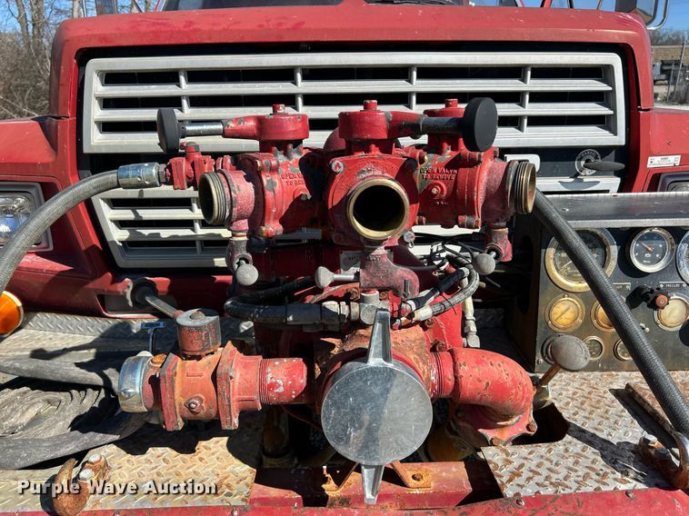 image for item EK2712 1980 Ford F700 Custom Cab pumper fire truck
