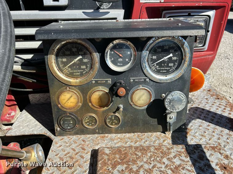 image for item EK2712 1980 Ford F700 Custom Cab pumper fire truck