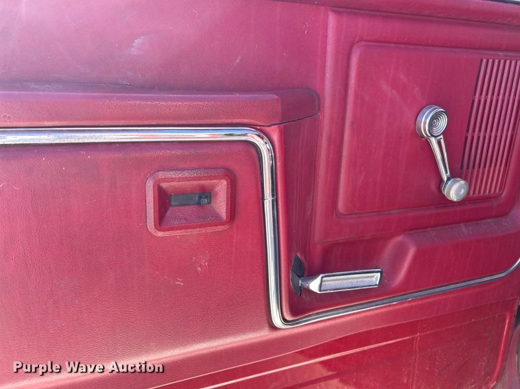 image for item EK2712 1980 Ford F700 Custom Cab pumper fire truck