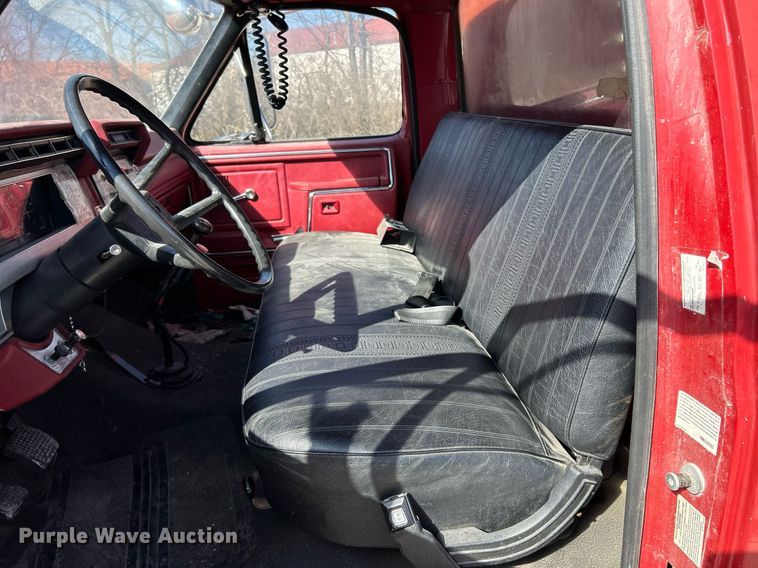 image for item EK2712 1980 Ford F700 Custom Cab pumper fire truck