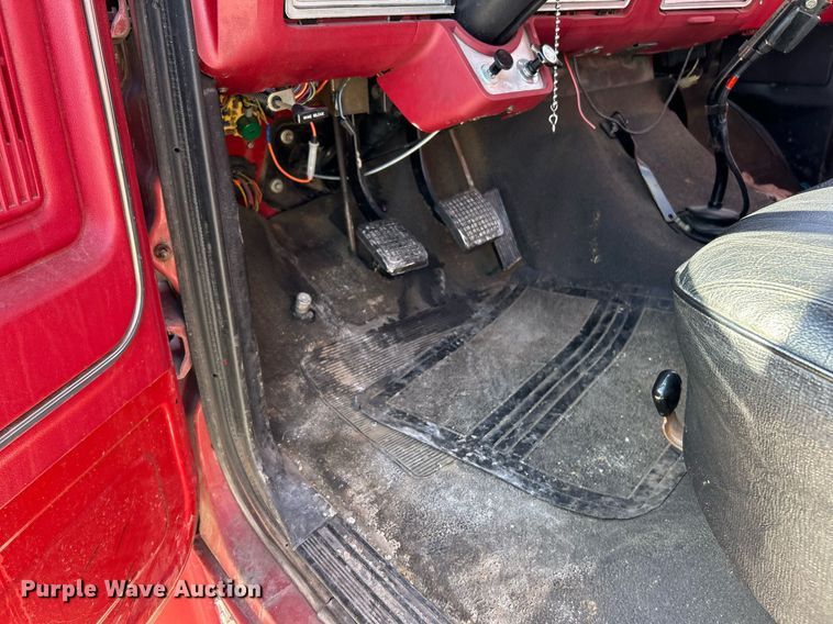 image for item EK2712 1980 Ford F700 Custom Cab pumper fire truck