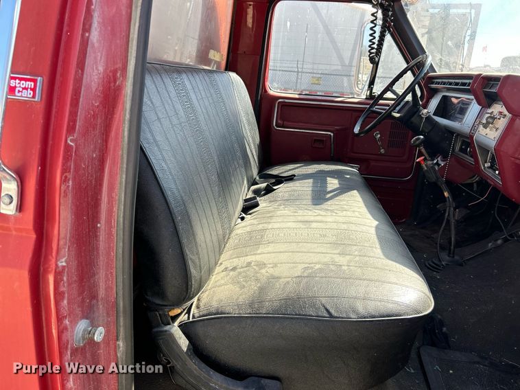 image for item EK2712 1980 Ford F700 Custom Cab pumper fire truck