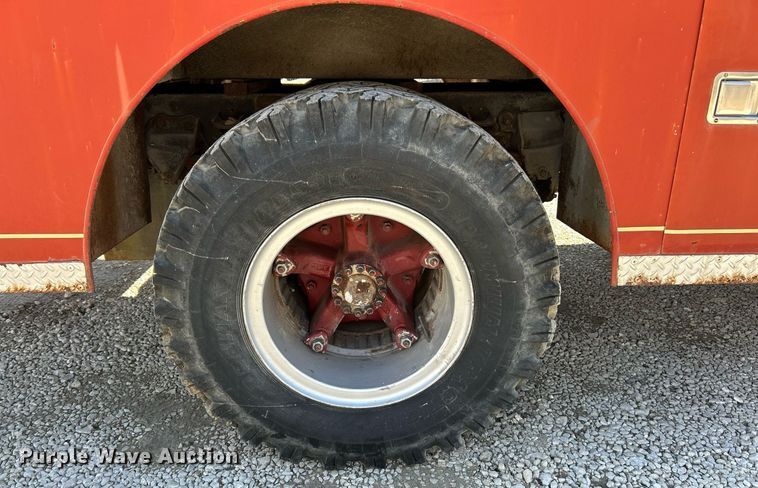 image for item EK2712 1980 Ford F700 Custom Cab pumper fire truck