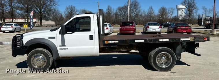 image for item EK2715 2005 Ford F450 Super Duty XL flatbed truck