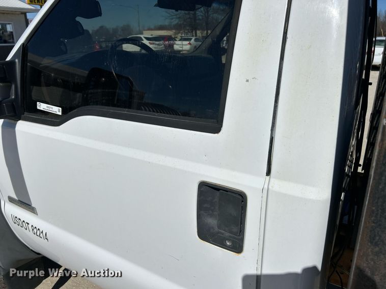 image for item EK2715 2005 Ford F450 Super Duty XL flatbed truck