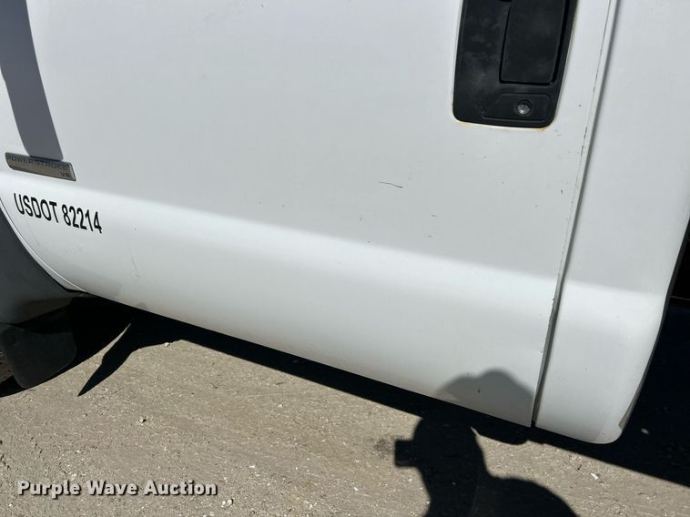 image for item EK2715 2005 Ford F450 Super Duty XL flatbed truck