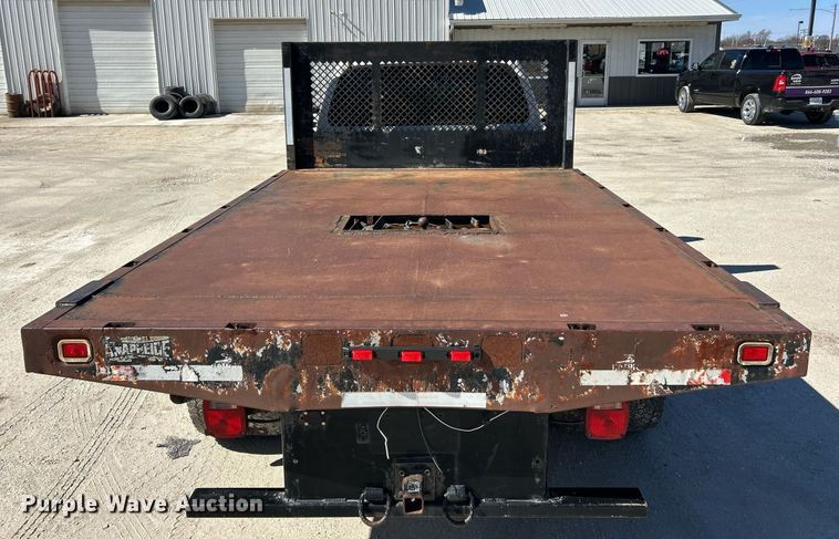 image for item EK2715 2005 Ford F450 Super Duty XL flatbed truck