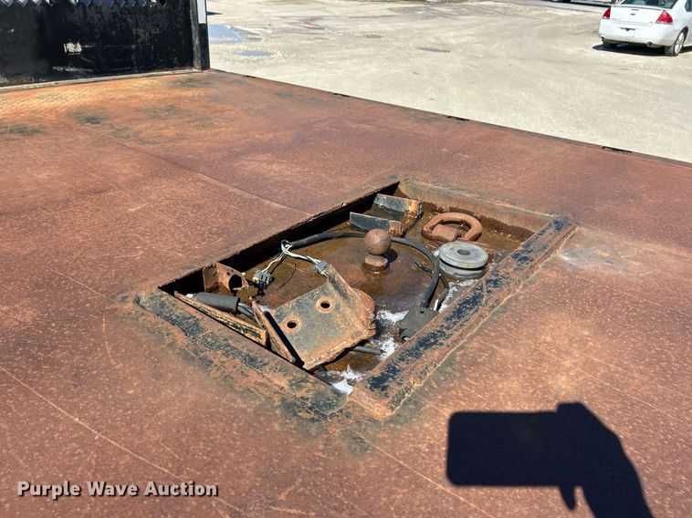 image for item EK2715 2005 Ford F450 Super Duty XL flatbed truck