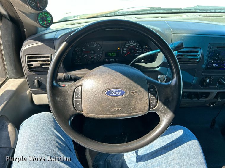 image for item EK2715 2005 Ford F450 Super Duty XL flatbed truck