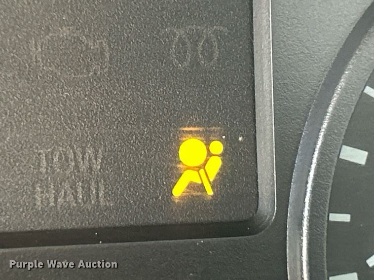 image for item EK2715 2005 Ford F450 Super Duty XL flatbed truck