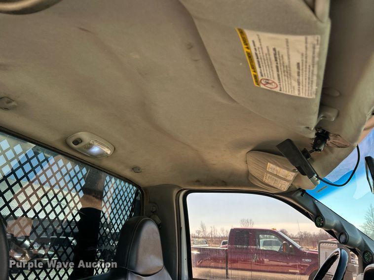 image for item EK2715 2005 Ford F450 Super Duty XL flatbed truck