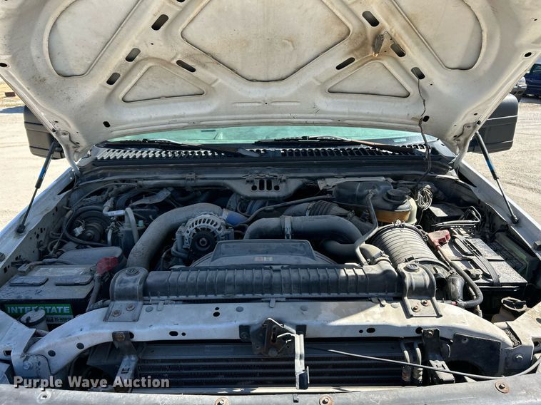 image for item EK2715 2005 Ford F450 Super Duty XL flatbed truck