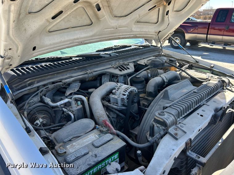 image for item EK2715 2005 Ford F450 Super Duty XL flatbed truck