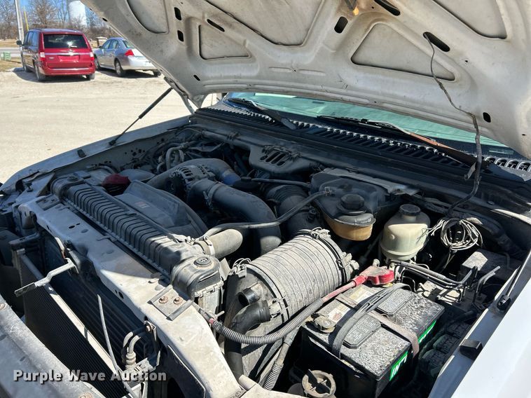 image for item EK2715 2005 Ford F450 Super Duty XL flatbed truck