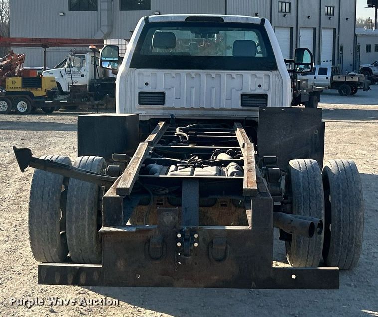 image for item EK2728 2017 Ford F550 Super Duty XL truck cab and chassis