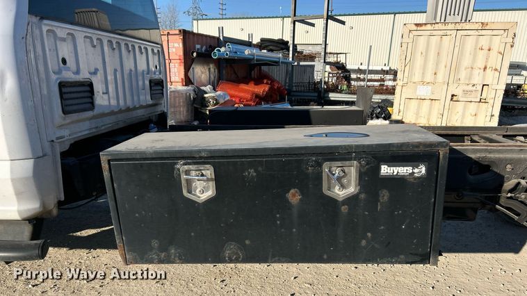 image for item EK2728 2017 Ford F550 Super Duty XL truck cab and chassis