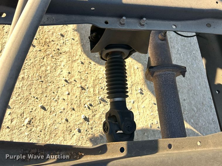 image for item EK2728 2017 Ford F550 Super Duty XL truck cab and chassis