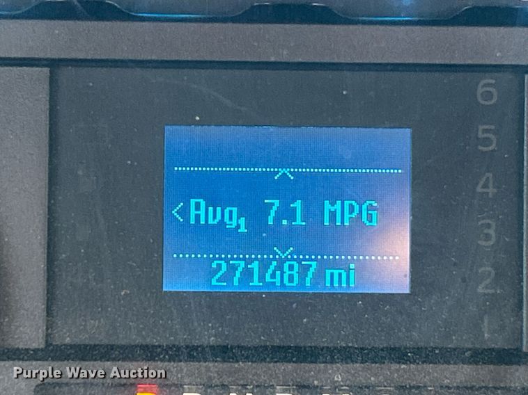 image for item EK2728 2017 Ford F550 Super Duty XL truck cab and chassis