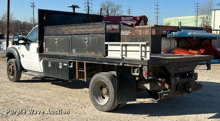 image for item EK2729 2016 Ford F550 Super Duty flatbed truck