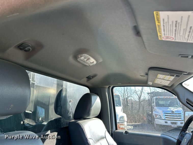 image for item EK2729 2016 Ford F550 Super Duty flatbed truck