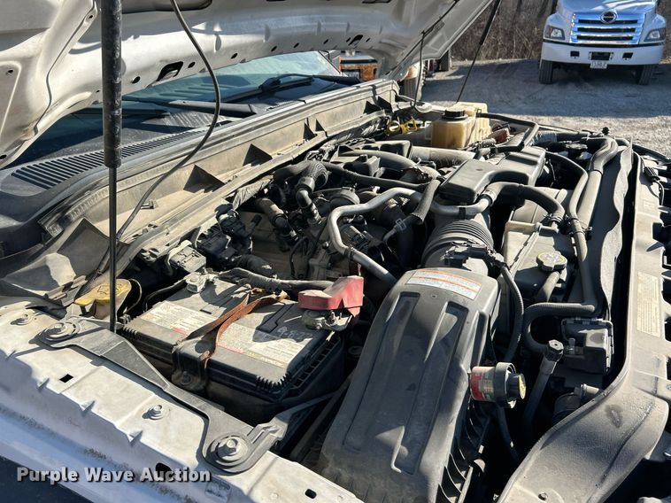 image for item EK2729 2016 Ford F550 Super Duty flatbed truck