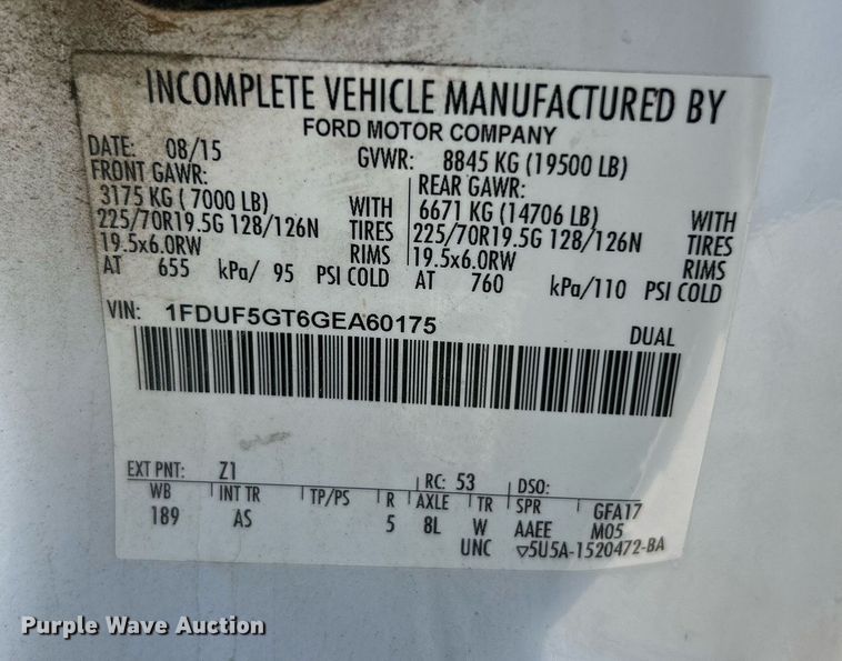 image for item EK2729 2016 Ford F550 Super Duty flatbed truck