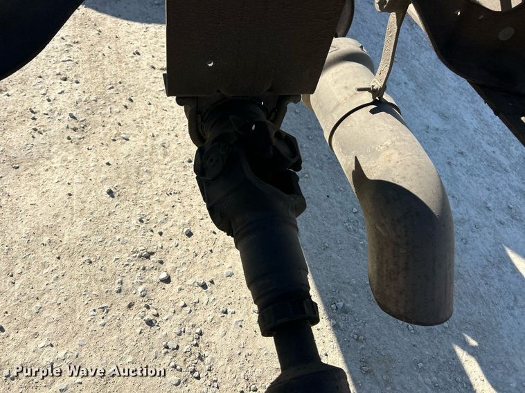 image for item EK2730 2015 International 4300 SBA truck cab and chassis