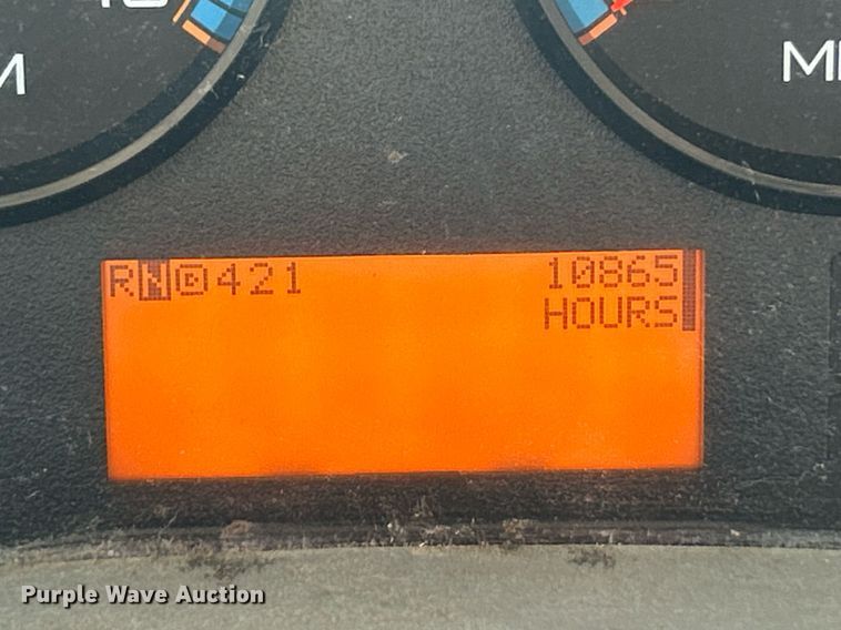 image for item EK2730 2015 International 4300 SBA truck cab and chassis