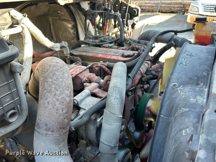 image for item EK2730 2015 International 4300 SBA truck cab and chassis