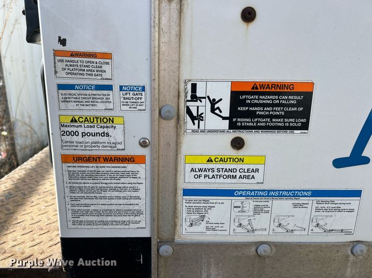 image for item EK2736 2013 Ford F550 Super Duty XLT box truck