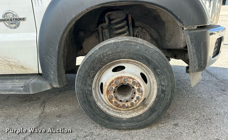 image for item EK2736 2013 Ford F550 Super Duty XLT box truck