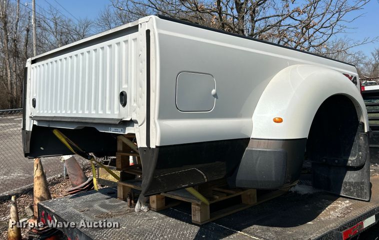 image for item EK2743 Pickup truck bed