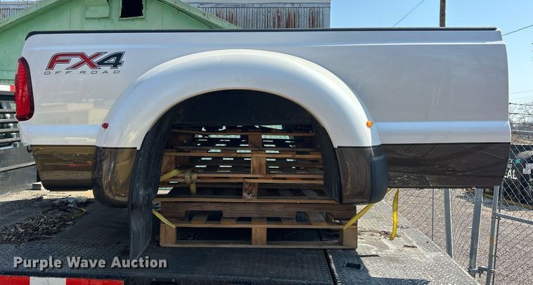 image for item EK2743 Pickup truck bed