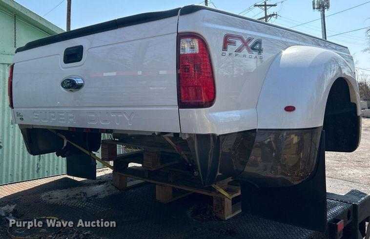 image for item EK2743 Pickup truck bed