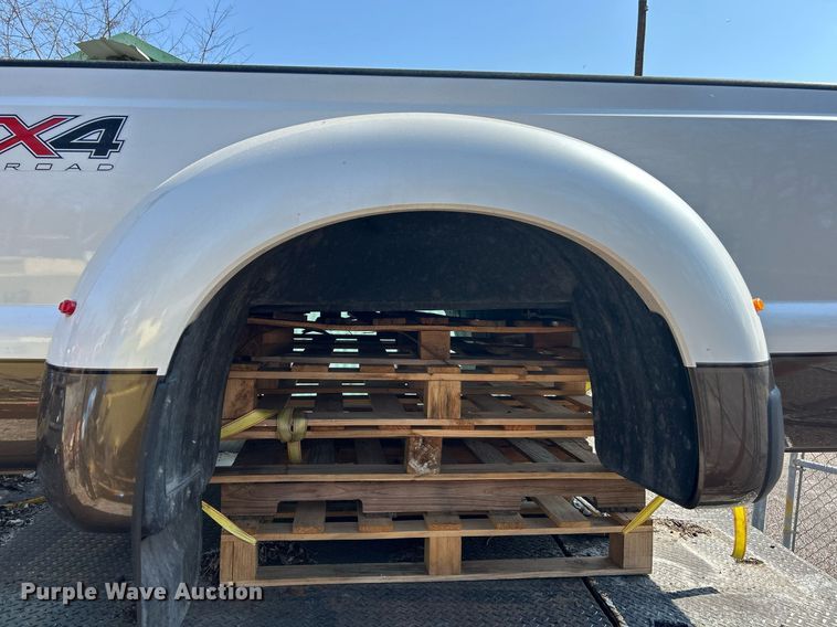 image for item EK2743 Pickup truck bed