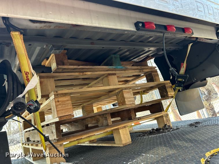 image for item EK2743 Pickup truck bed