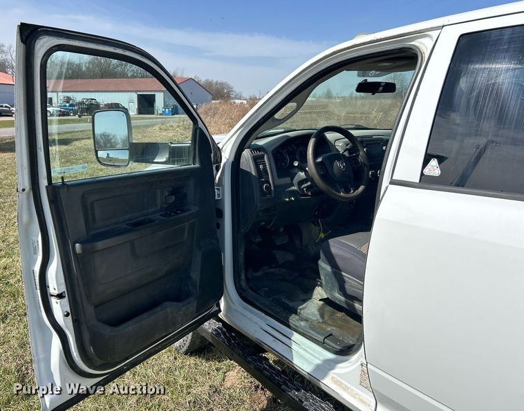 image for item EK2753 2012 Dodge Ram 3500 Crew Cab pickup truck