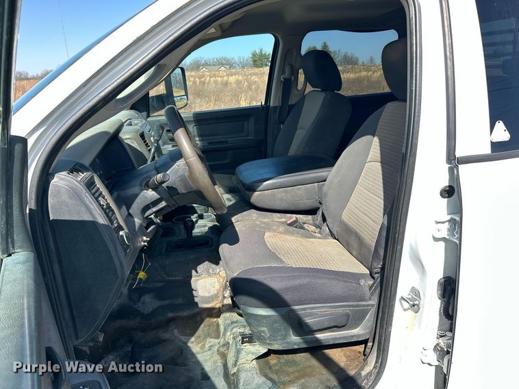 image for item EK2753 2012 Dodge Ram 3500 Crew Cab pickup truck