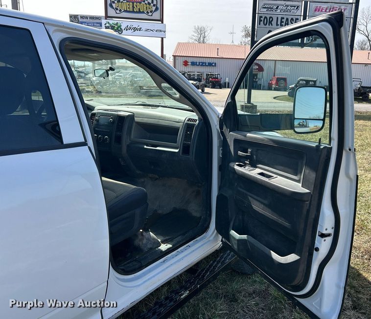 image for item EK2753 2012 Dodge Ram 3500 Crew Cab pickup truck