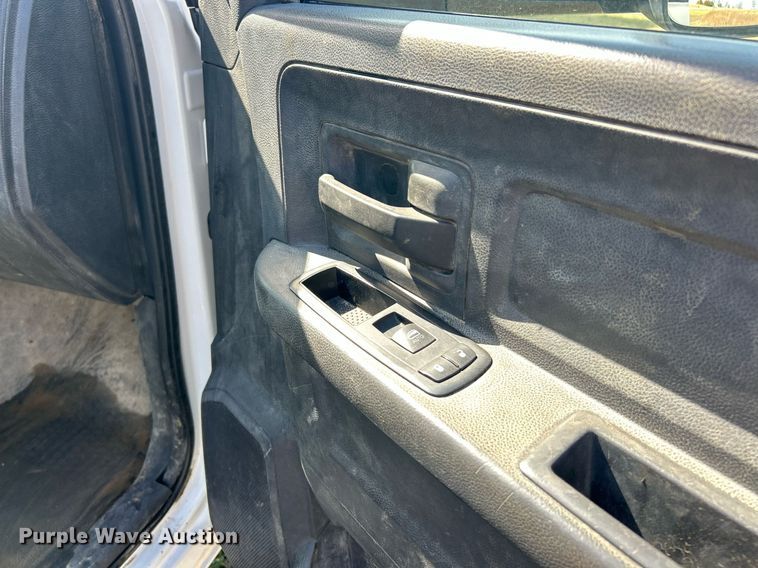 image for item EK2753 2012 Dodge Ram 3500 Crew Cab pickup truck