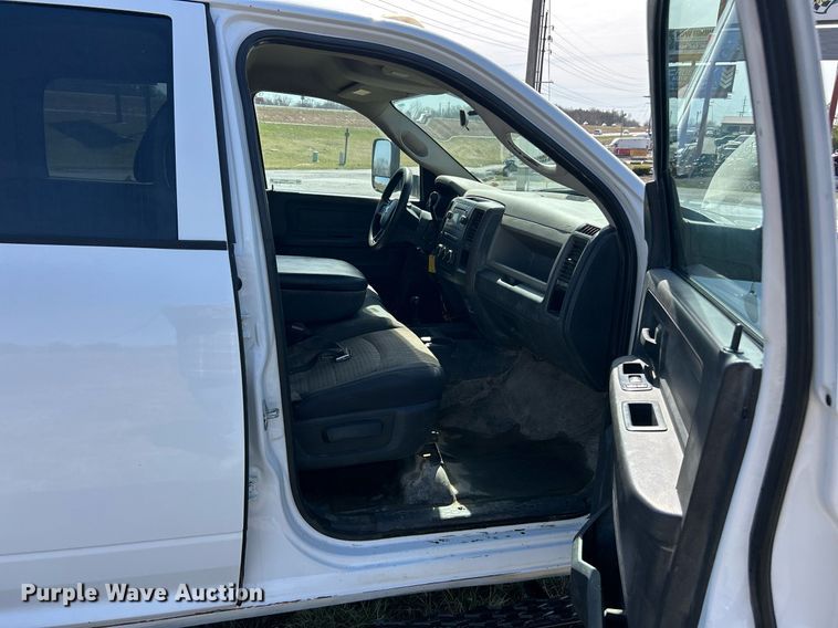 image for item EK2753 2012 Dodge Ram 3500 Crew Cab pickup truck