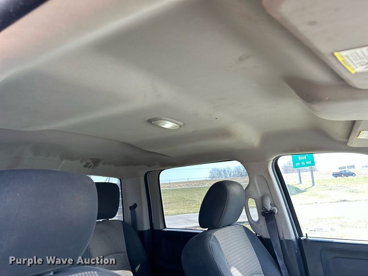 image for item EK2753 2012 Dodge Ram 3500 Crew Cab pickup truck